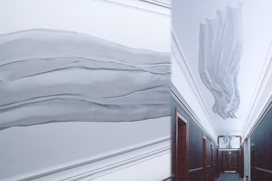 Ceiling sculptures in white painted bronzemesh for hotel corridor