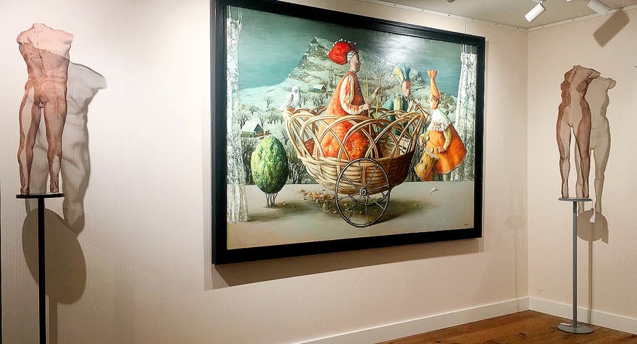Bel Air Fine Art Knokke presents wire-mesh sculpture by David Begbie