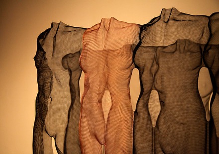 detail of wire-mesh sculpture by David Begbie