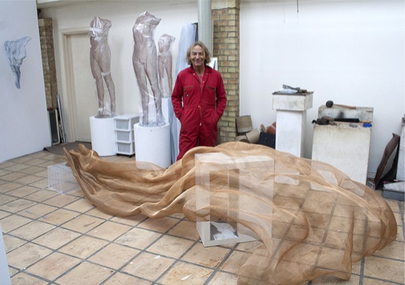 01 a 1 wire mesh at sculptor studio